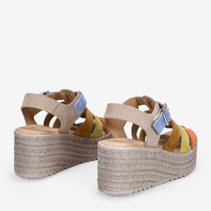 Sandalias piel multicolor con cuña