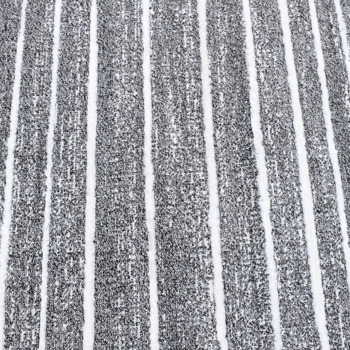 Tapis Jopi en relief dessin géométrique, couleur gris et blanc