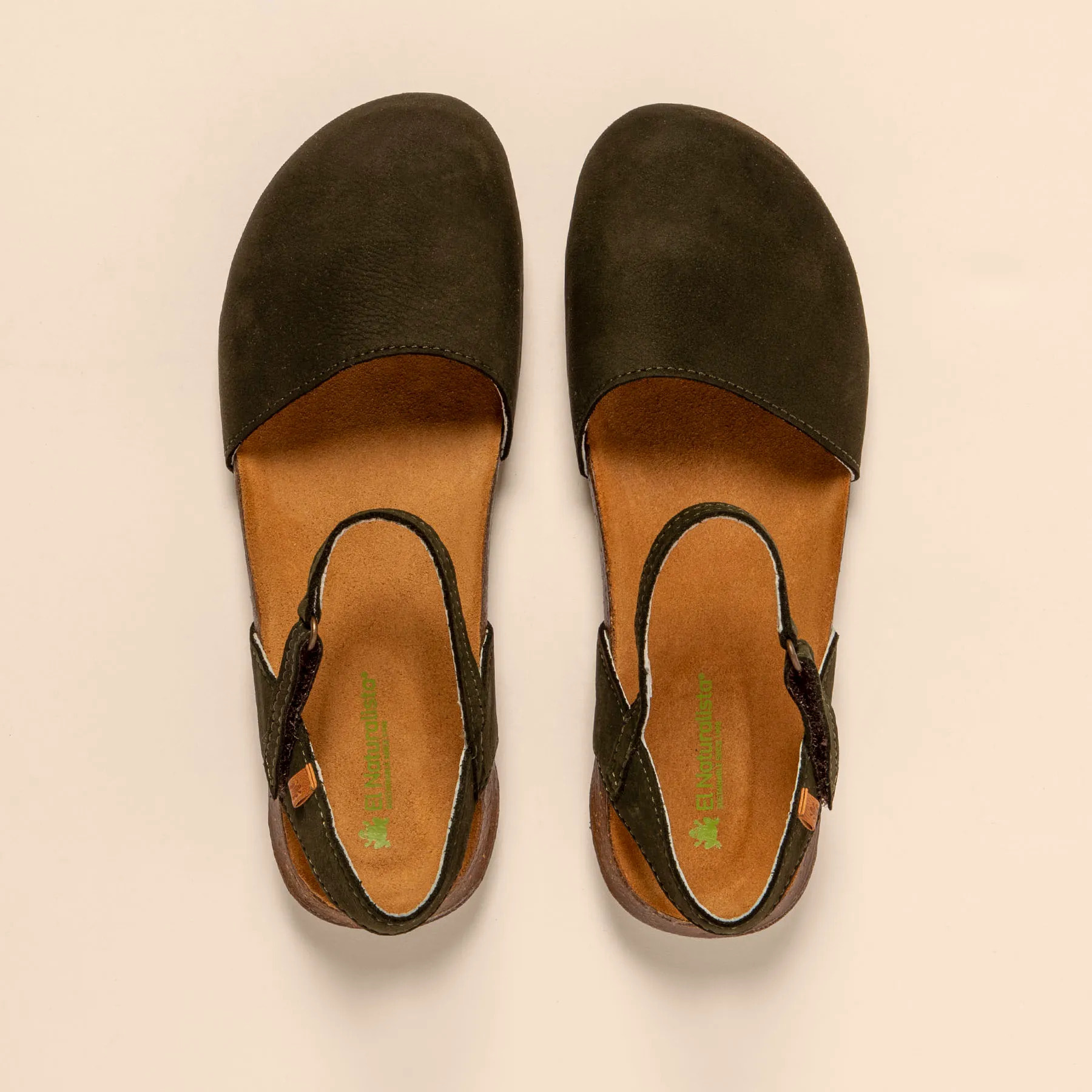 Sandalias N412 NOBUCK LAVADO KAKI / WAKATAUA color Kaki