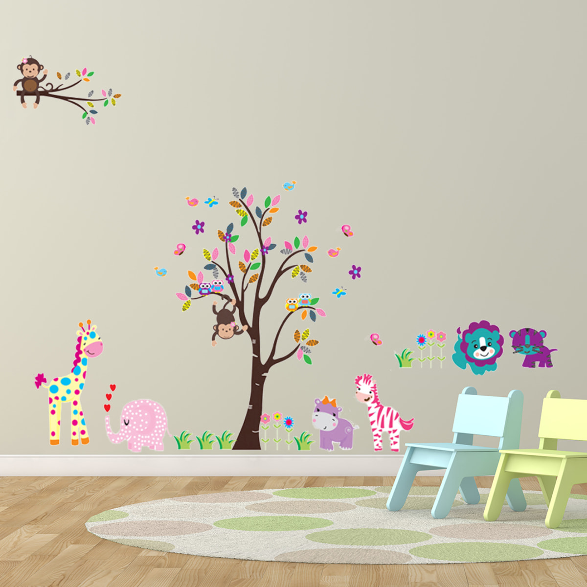 Stickers Muraux décoration adhésifs Les petits animaux jouent dans le jardin