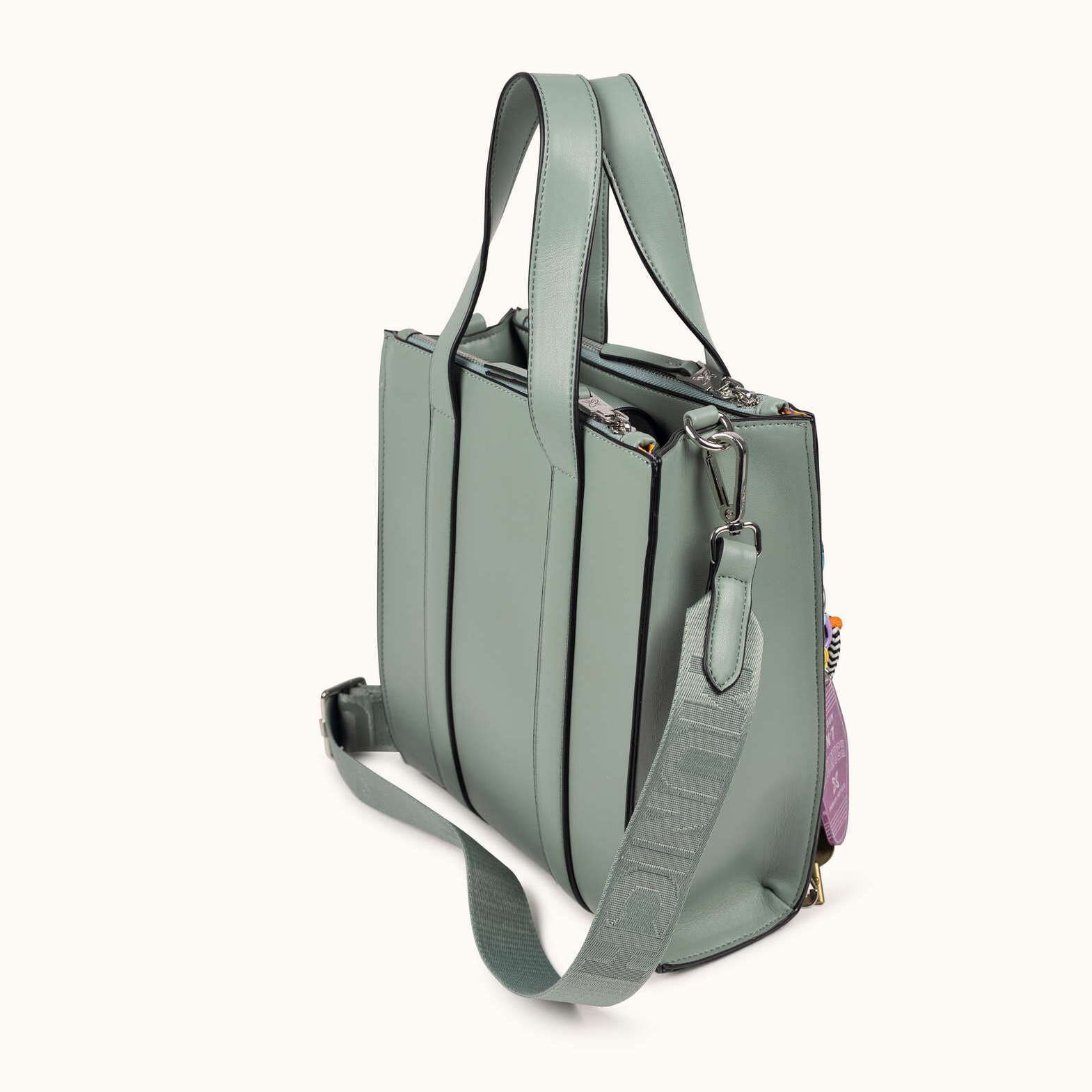 Bolso Crossbody Tote Verde Agua con Charms y Doble Asa CHARMS CROSSBODY TOTE AQUA