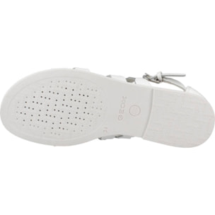 Sandalias Niña de la marca GEOX  modelo J SANDAL KARLY GIRL BLANCO