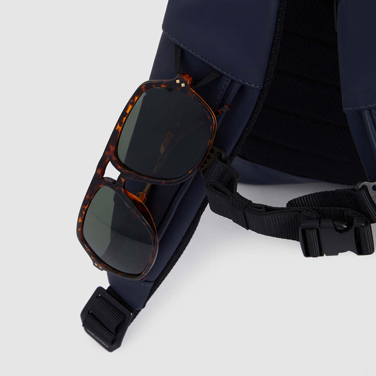 Piquadro Zaino roll-top resistente all'acqua porta pc 15,6"