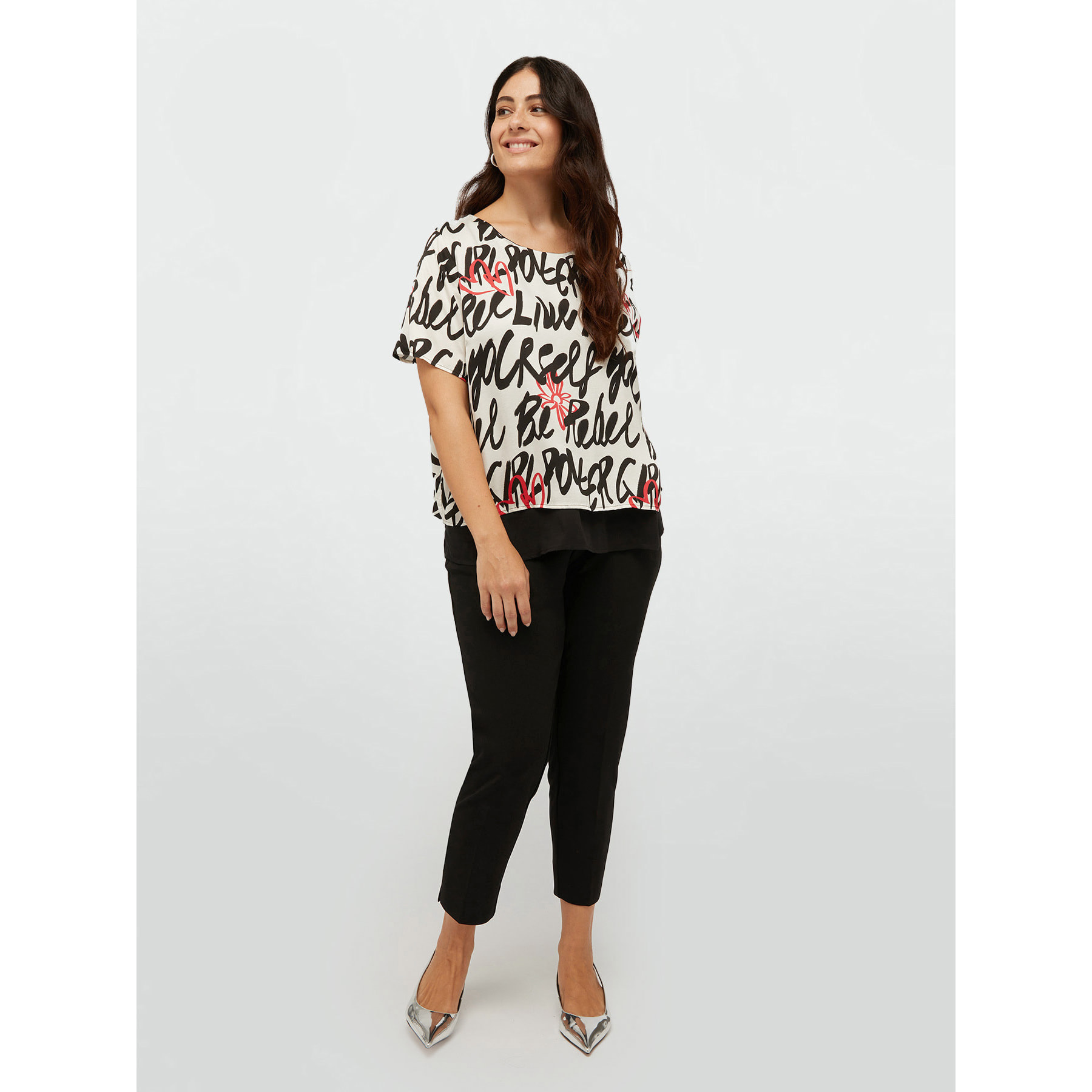 Fiorella Rubino - Blusa de raso con logos y corazones - Negro