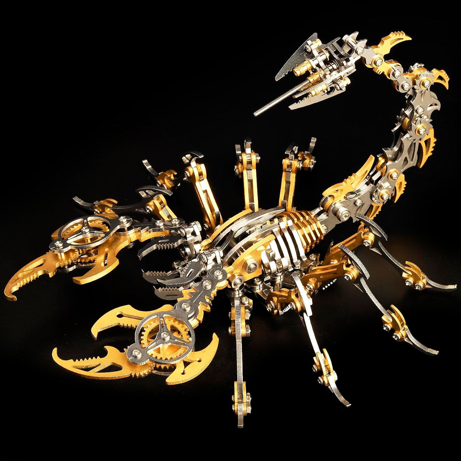 Ensamblaje 3D de acero inoxidable. Modelo Escorpión dorado.