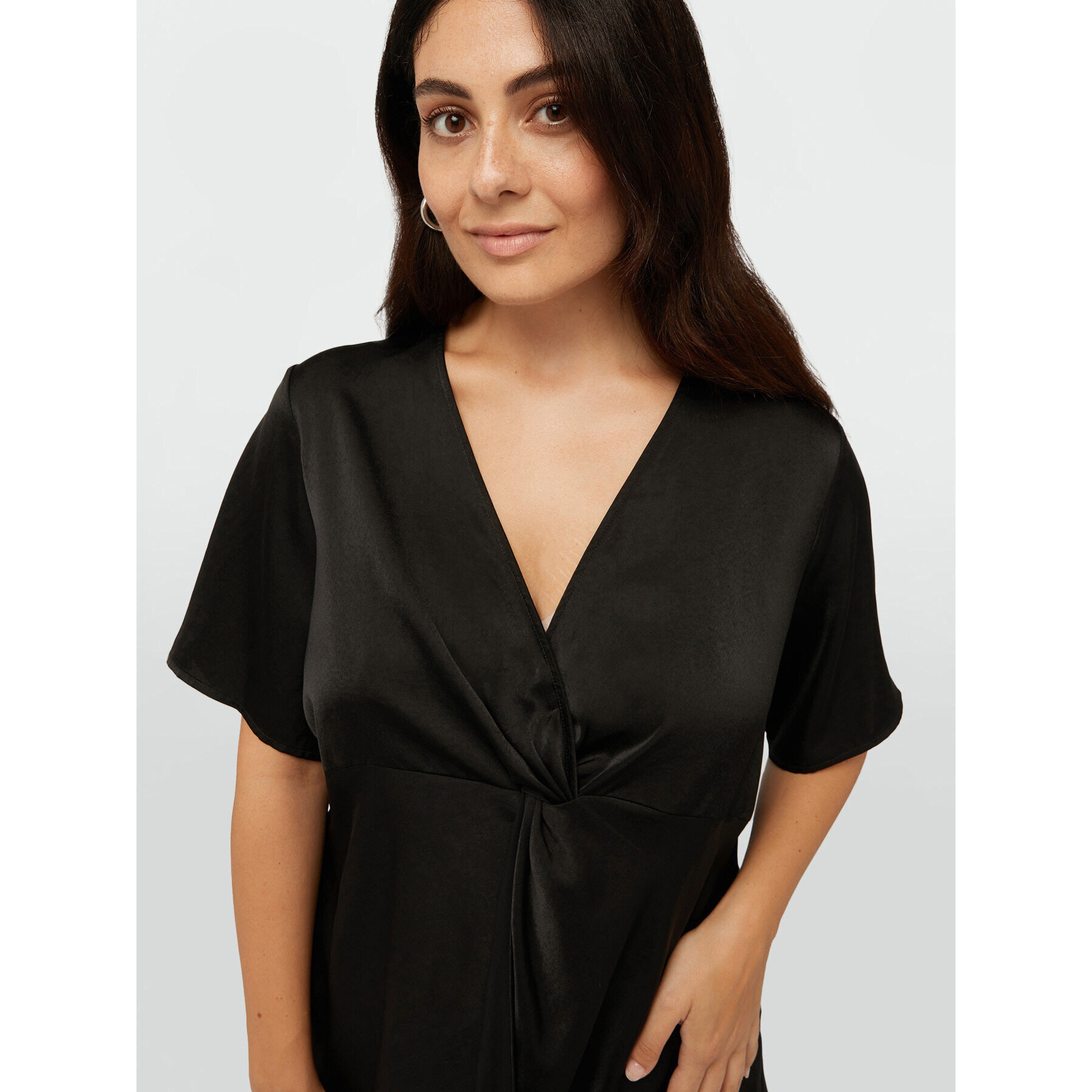 Fiorella Rubino - Blusa in viscosa LENZING™ ECOVERO™ con nodo - Nero