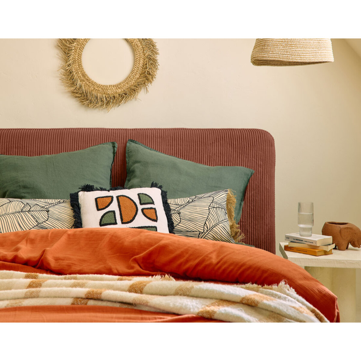 Goyave - lit coffre - 160x200 - en velours côtelé - sommier inclus - Terracotta