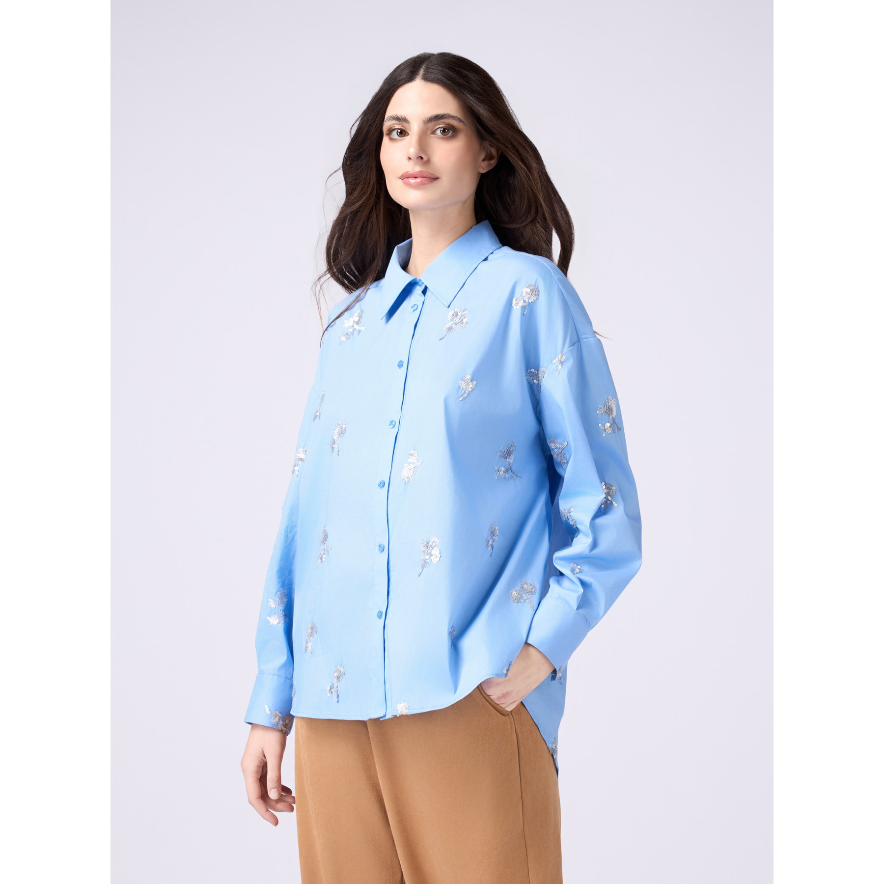 Oltre - Camicia in popeline con ricami floreali - Azzurro