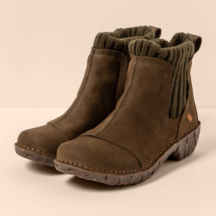 Botines NE23 PLEASANT FOREST/ YGGDRASIL color Forest