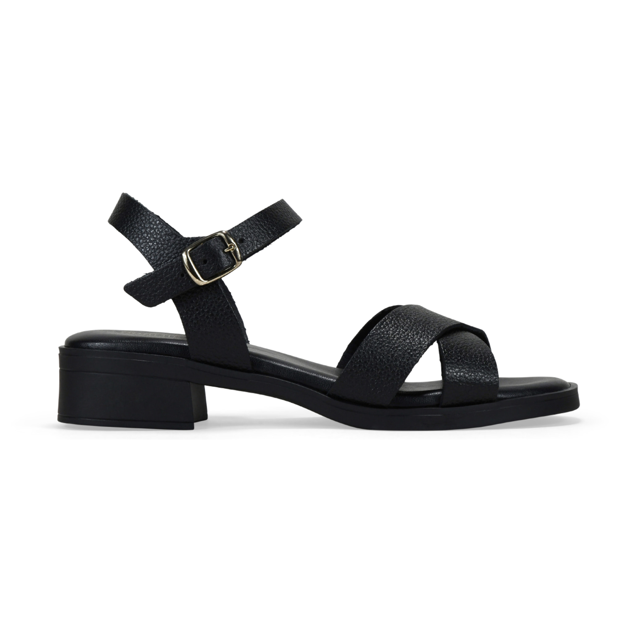Sandalias negras de piel con tacón y hebilla