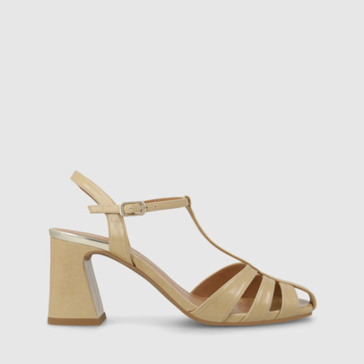 SANDALIAS BEIGE BOT4437