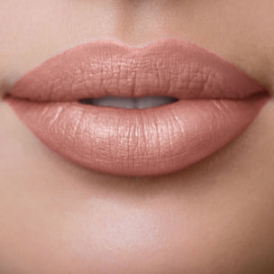 LIP SHOT Rossetto satinato dalla texture leggera ed avvolgente