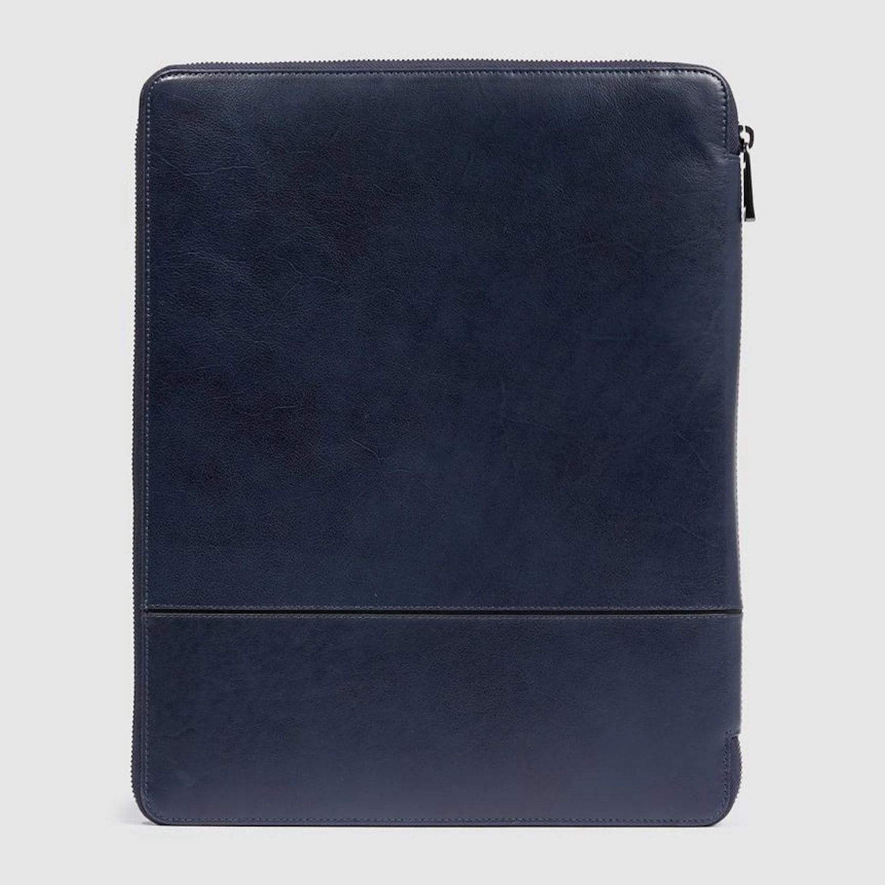 Piquadro Porte bloc pour en cuir iPad® avec boucle à stylo et poche à AirPods®
