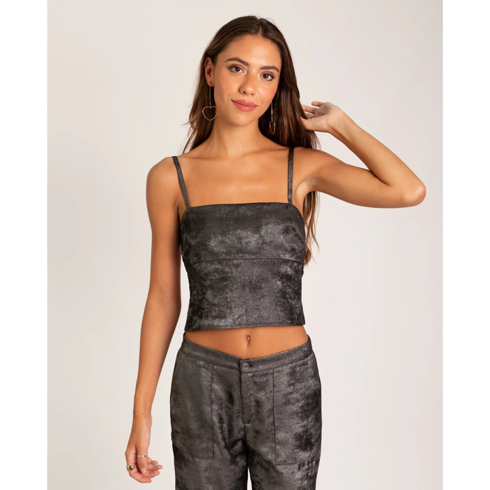 Top de mujer con tirantes y espalda abierta