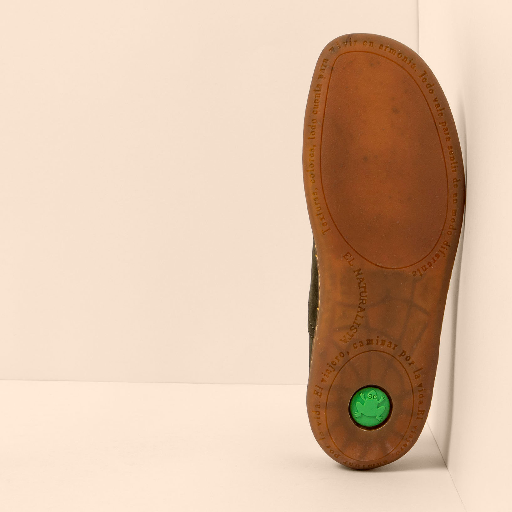 Zapatos N275 NOBUCK LAVADO KAKI/EL VIAJERO color Kaki