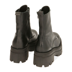 Botines negros en piel