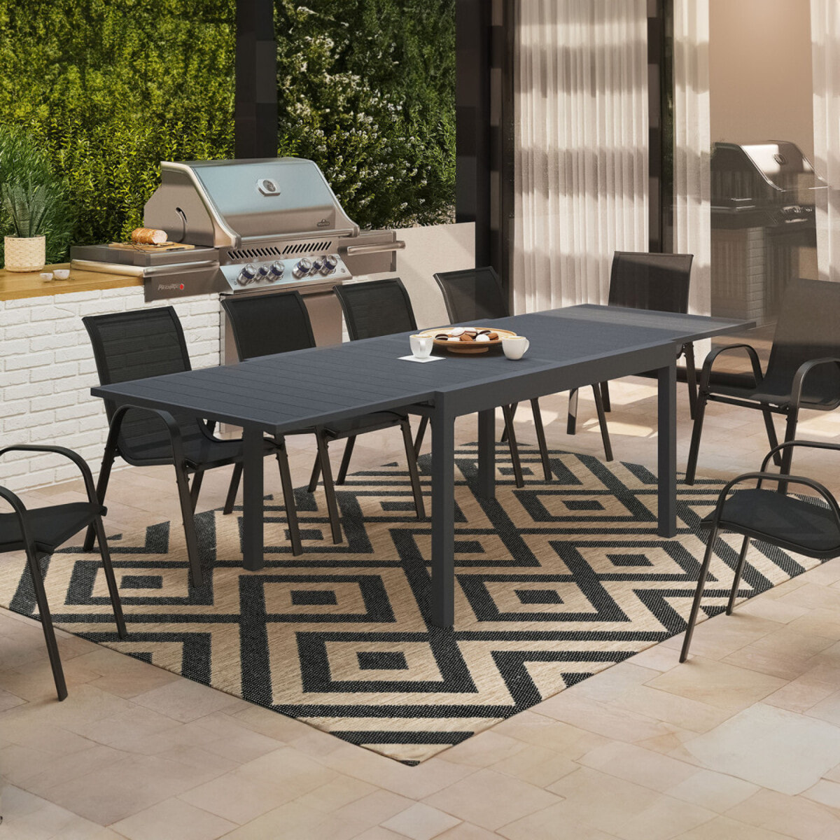 Table de jardin extensible en polywood gris anthracite 135-270cm