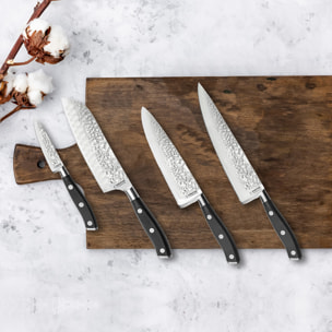 Carbon - Couteau santoku 18 cm martelé avec protection de lame