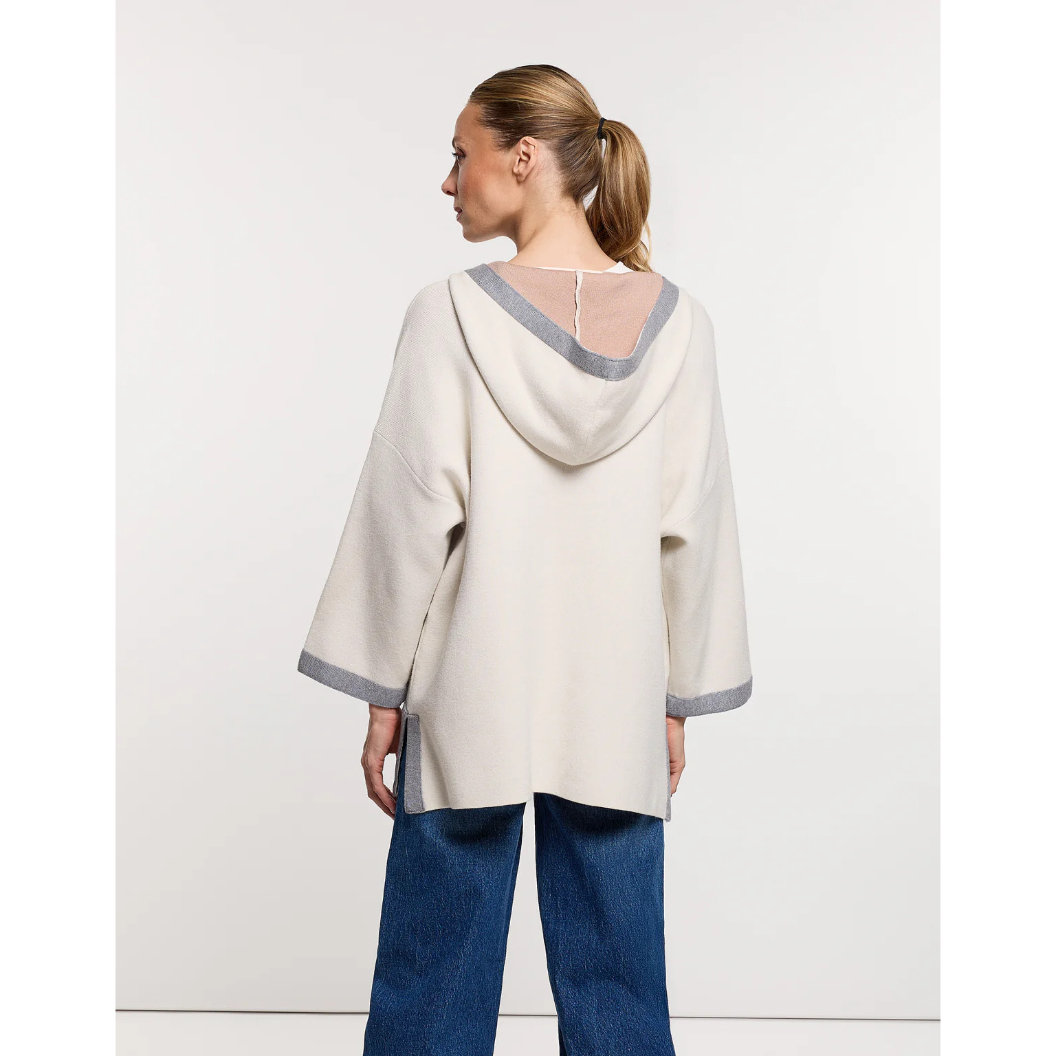 Chaqueta Poncho Blanca - Melbina