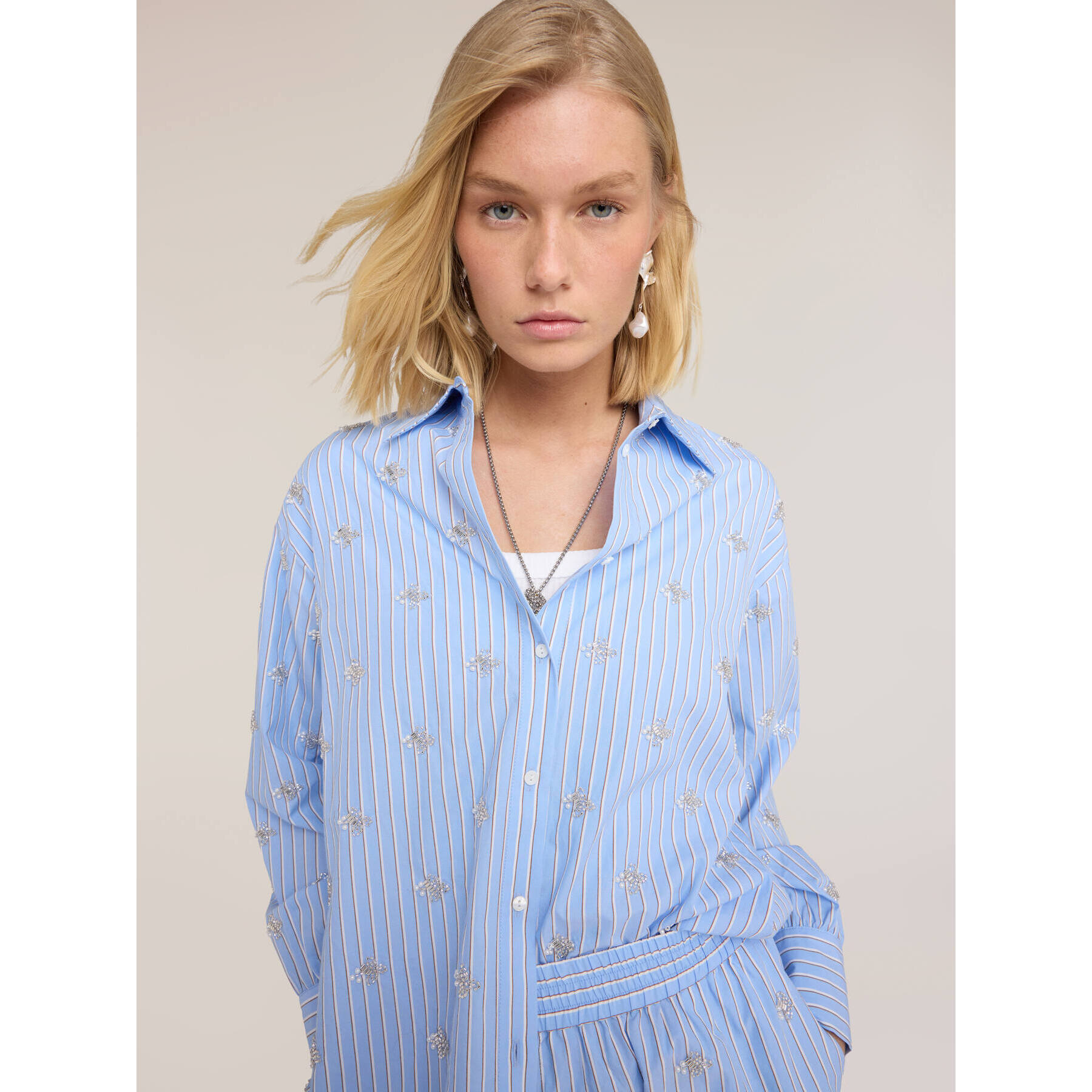 Motivi - Camisa oversize a rayas con bordados de perlas - Light - blue