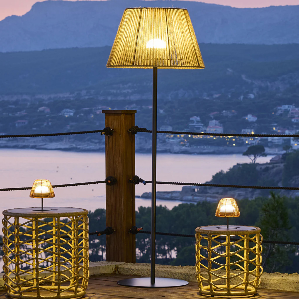 Lampadaire sans fil RAFFY RGB H170CM