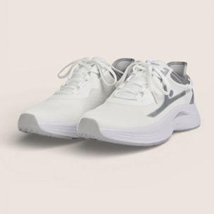 Sneakers donna in mesh con supporti tecnici e suola leggera