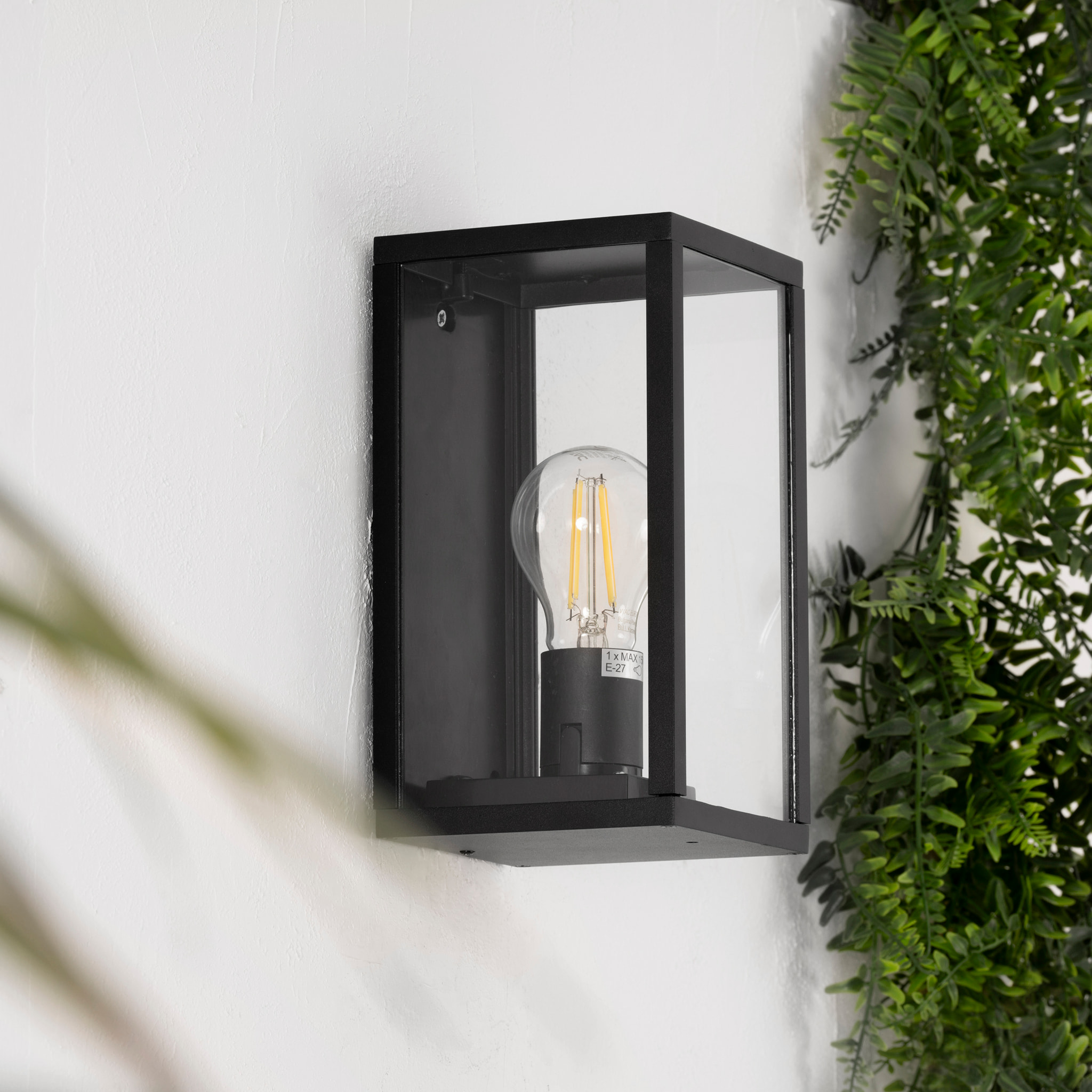 FORLIGHT Pristol Apliqiue rectangular para bombilla E27 en color negro