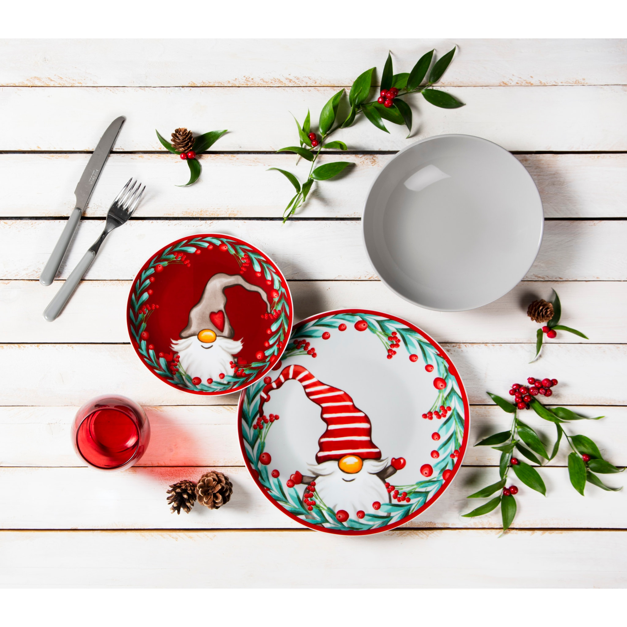 Servizio piatti 18 pezzi Excelsa - Holly Gnomo, porcellana e stoneware rosso