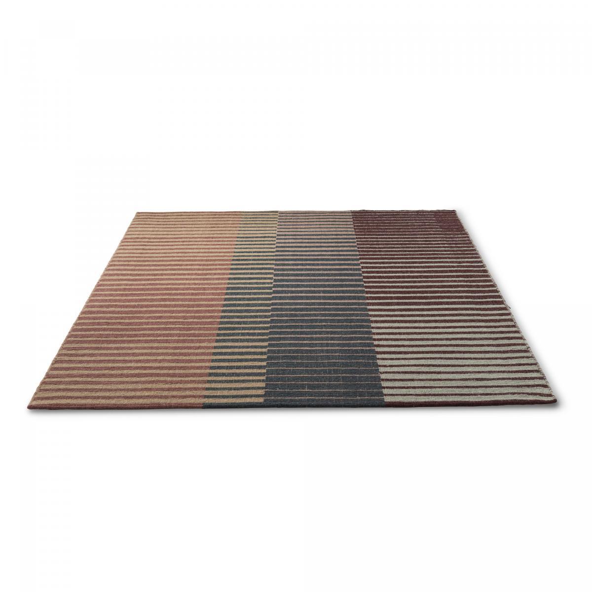 Tapis kilim fait main en laine motif géométrique