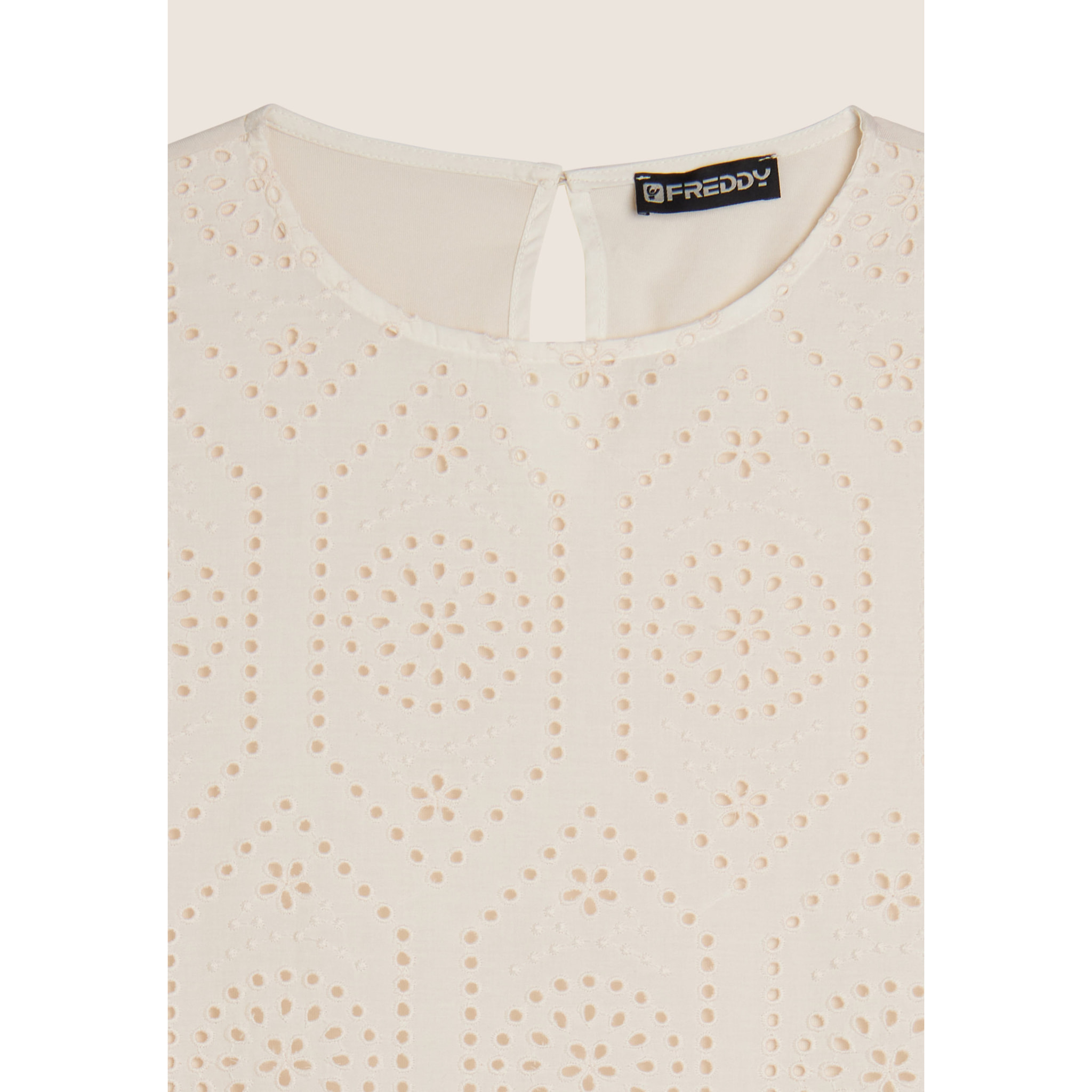 Canotta con fondo svasato e fronte Sangallo