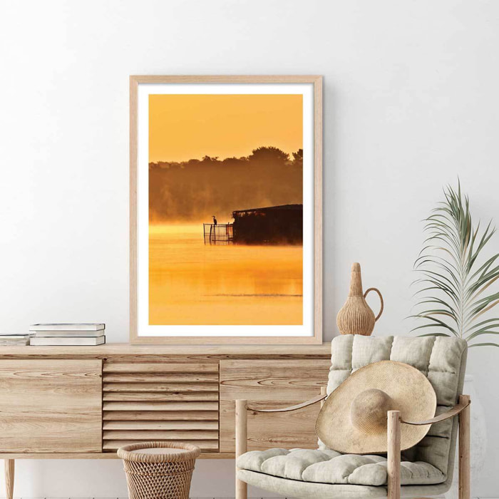 Affiche photo héron sur l'étang blanc Affiche + cadre en bois - Chêne