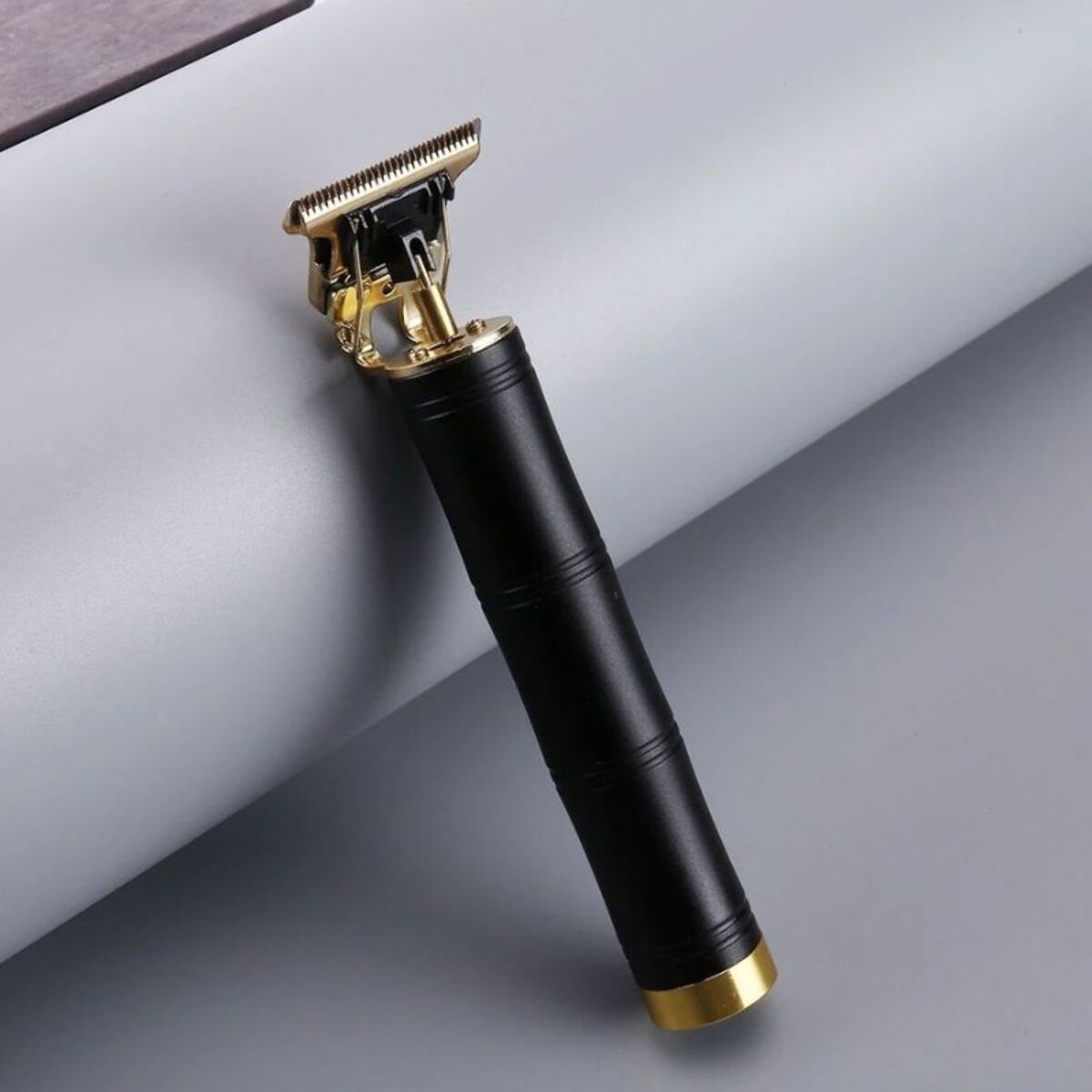Tondeuse électrique professionnelle rechargeable Noir Herzberg HG04111-BLK