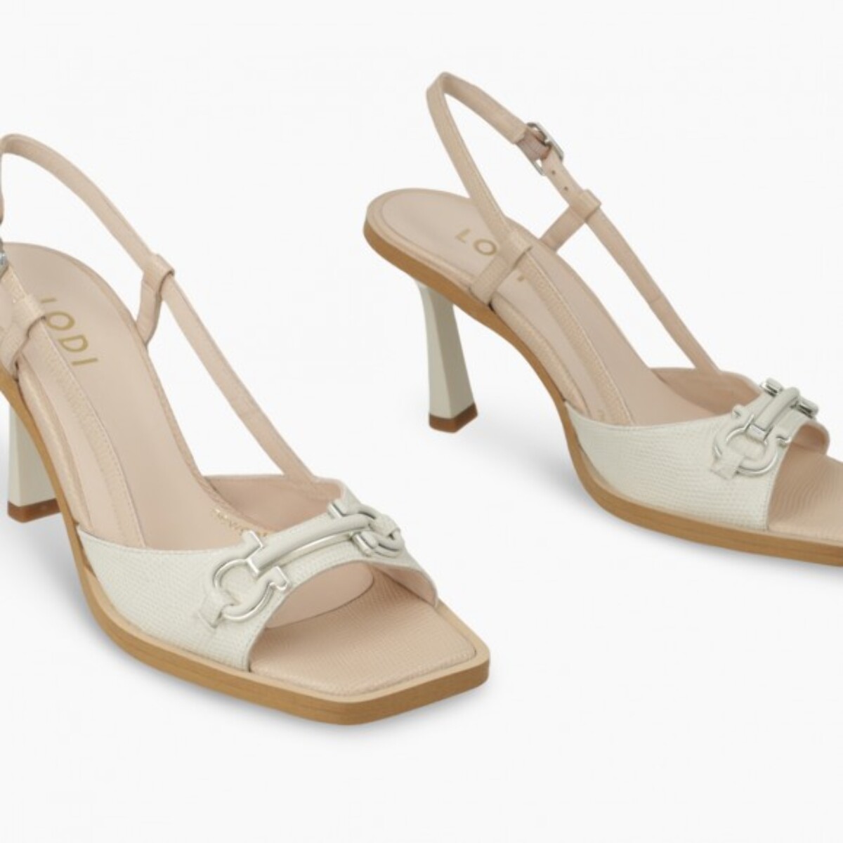 SANDALIAS BLANCAS WILARIN