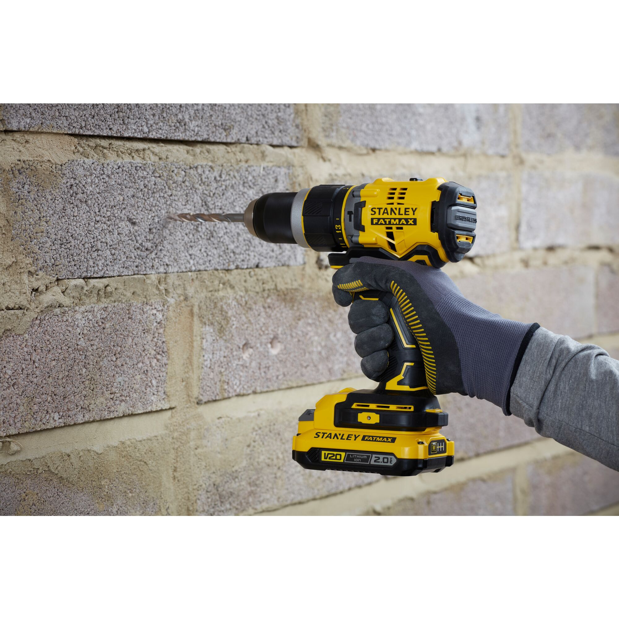 V20 Perceuse Visseuse à Percussion 80Nm Brushless - Lithium 18V - 2 Batteries 4Ah STANLEY FATMAX - SFMCD721M2K-QW