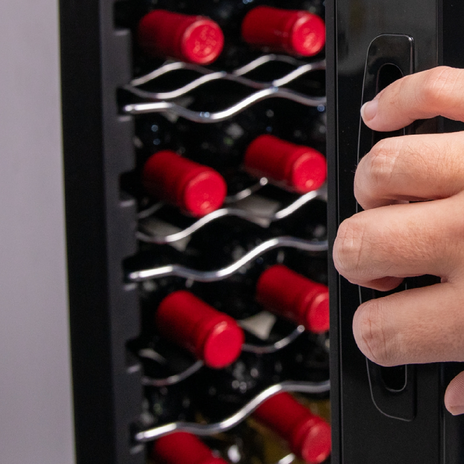 Cecotec Cave à vin Bolero GrandSommelier 34030 Black Compressor
