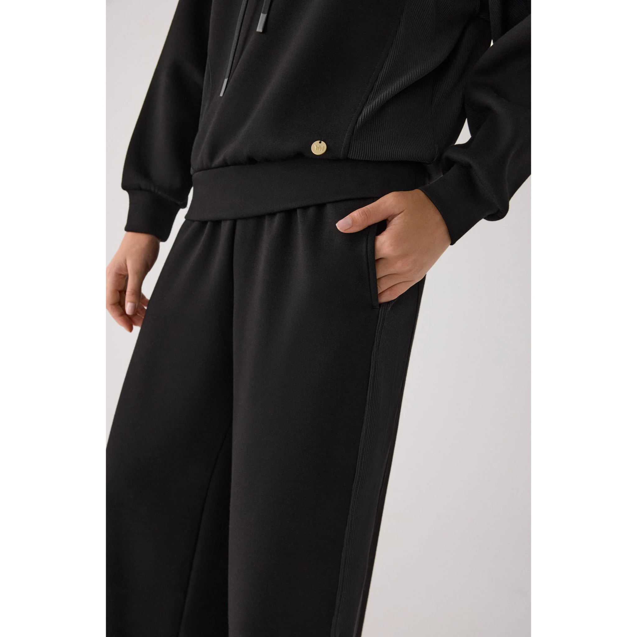 Pantalone largo