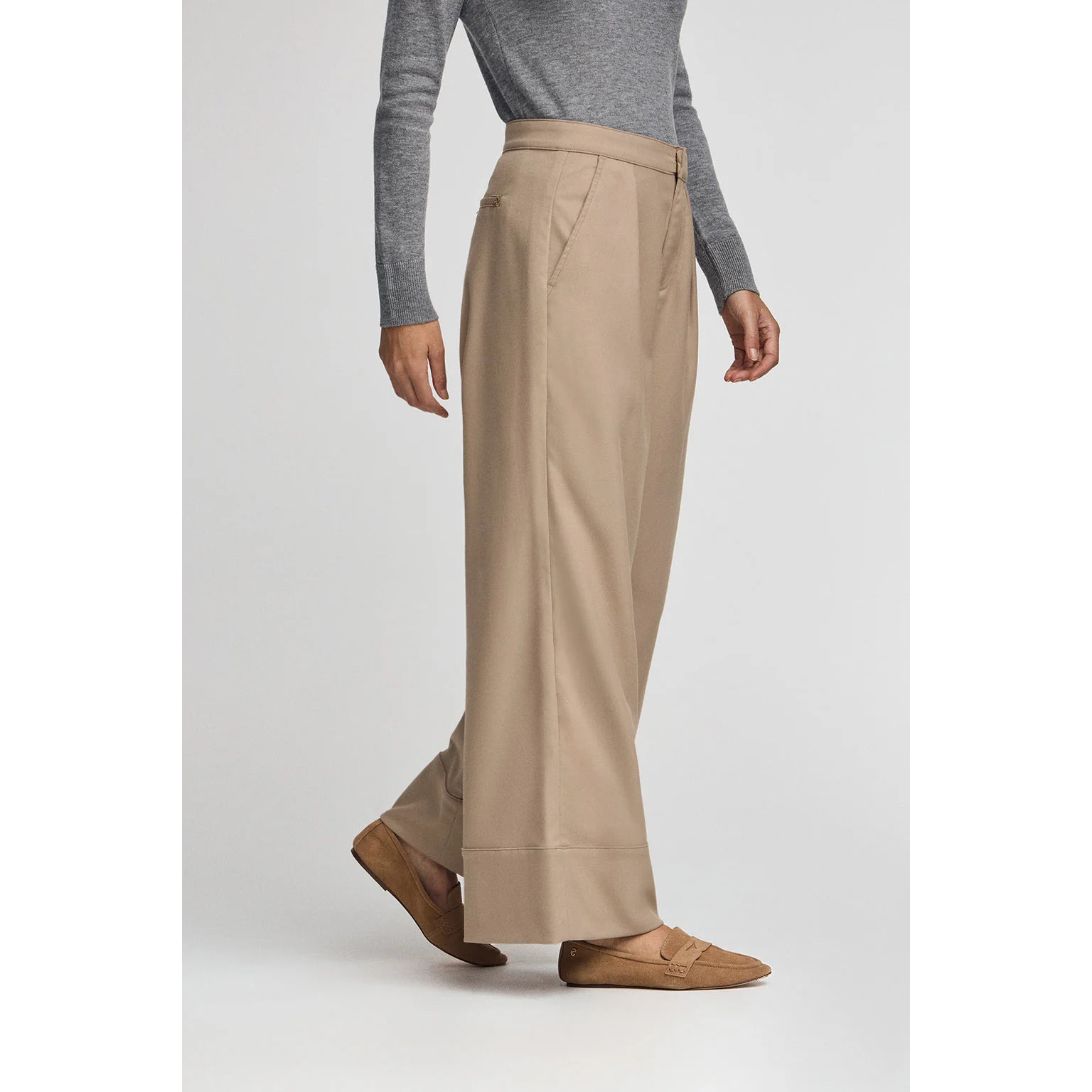 Pantalón camel de corte ancho con detalles Polo Club