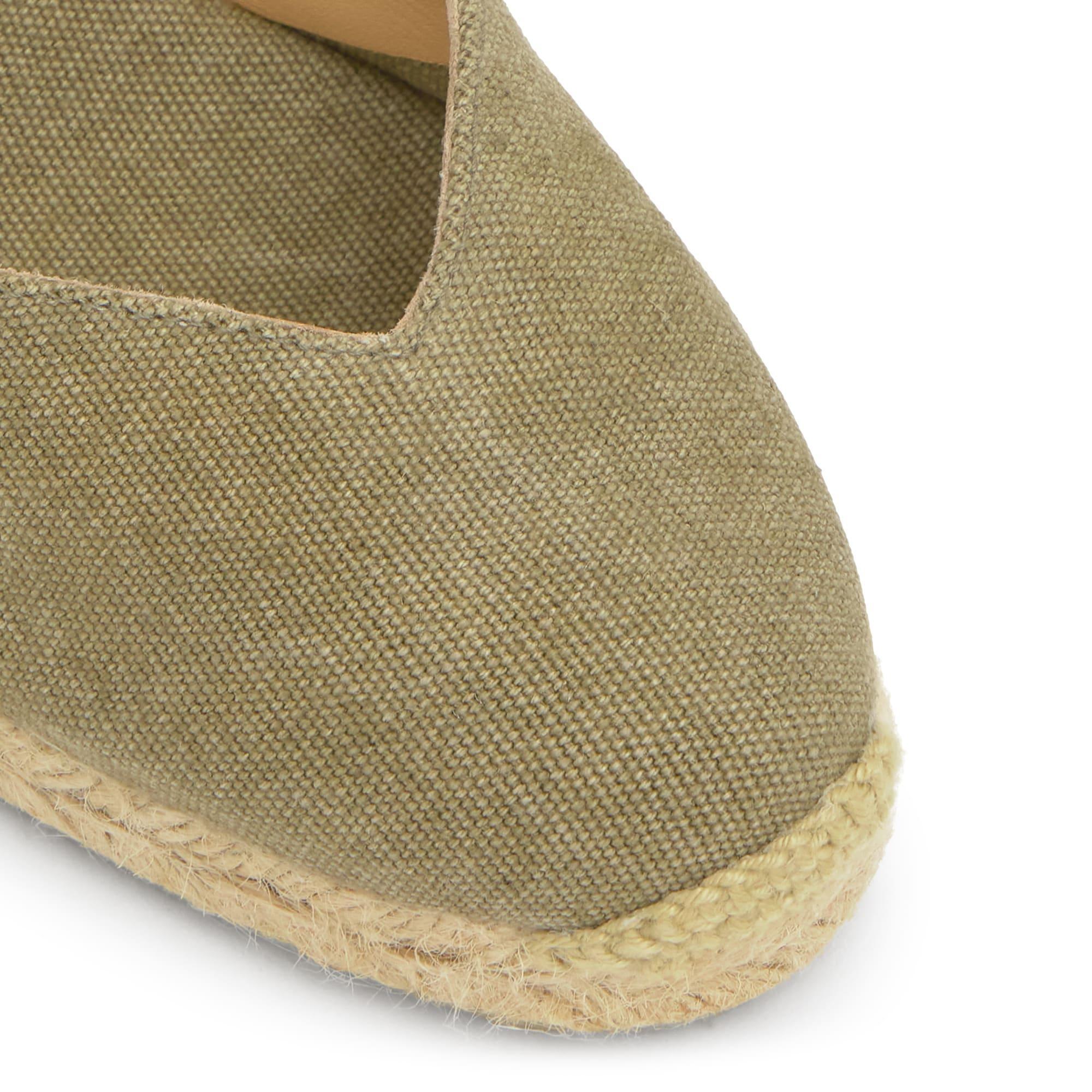 Alpargata con cuña 8 cm en lona de algodón con pala en v y cintas al tobillo