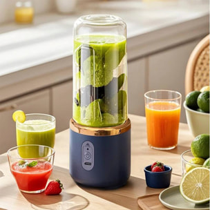 Frullatore elettrico doppio J001, portatile e ricaricabile, 400ml, 6 lame in acciaio, 21.000rpm e spegnimento automatico. Include 1 bicchiere frullatore aggiuntivo.