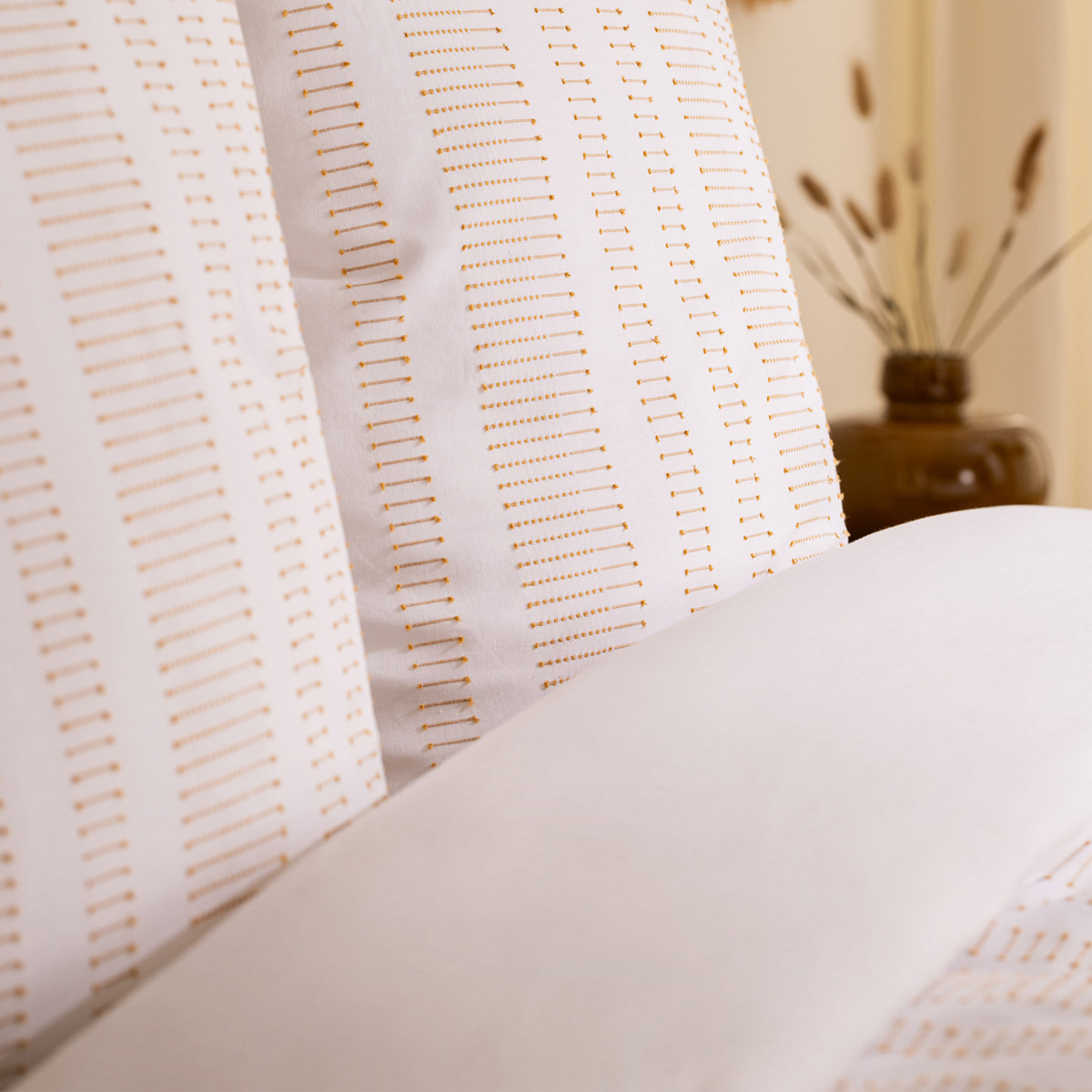 Parure de lit Isao coton blanc jaune 260x240cm
