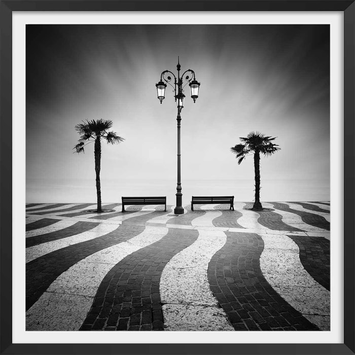 Poster front de mer Affiche + cadre en bois - Noir