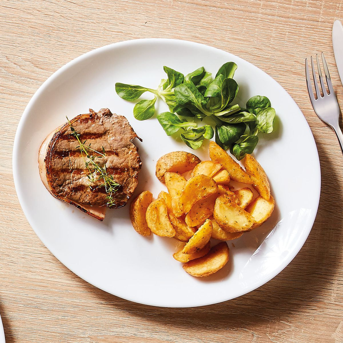 Assiette à steak blanche 30 x 26 cm Friend's Time - Luminarc