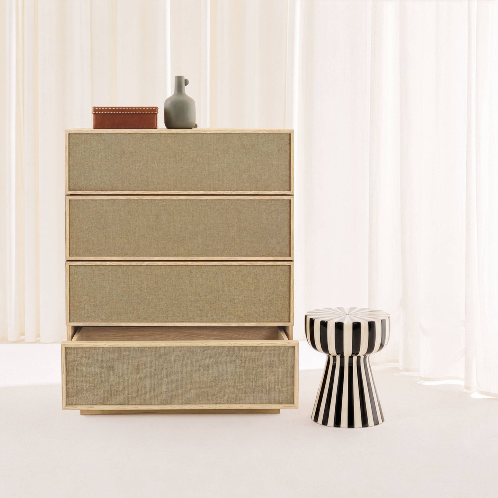 Commode de rangement décor bois et tissu 4 tiroirs KUBA
