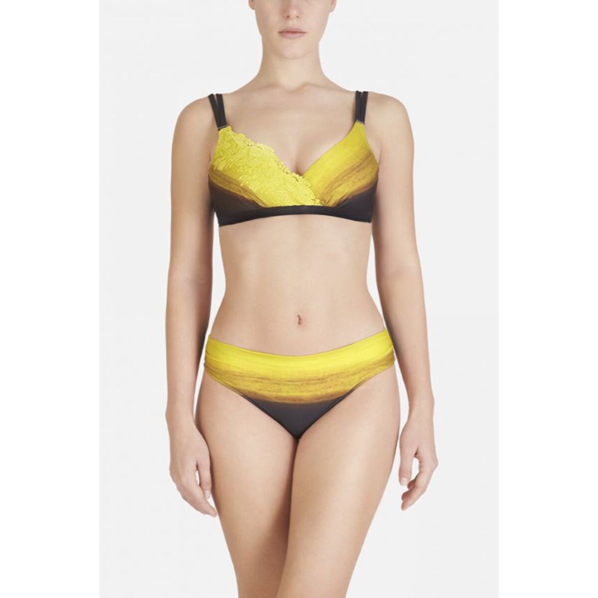 Parah bikini coppe fisse