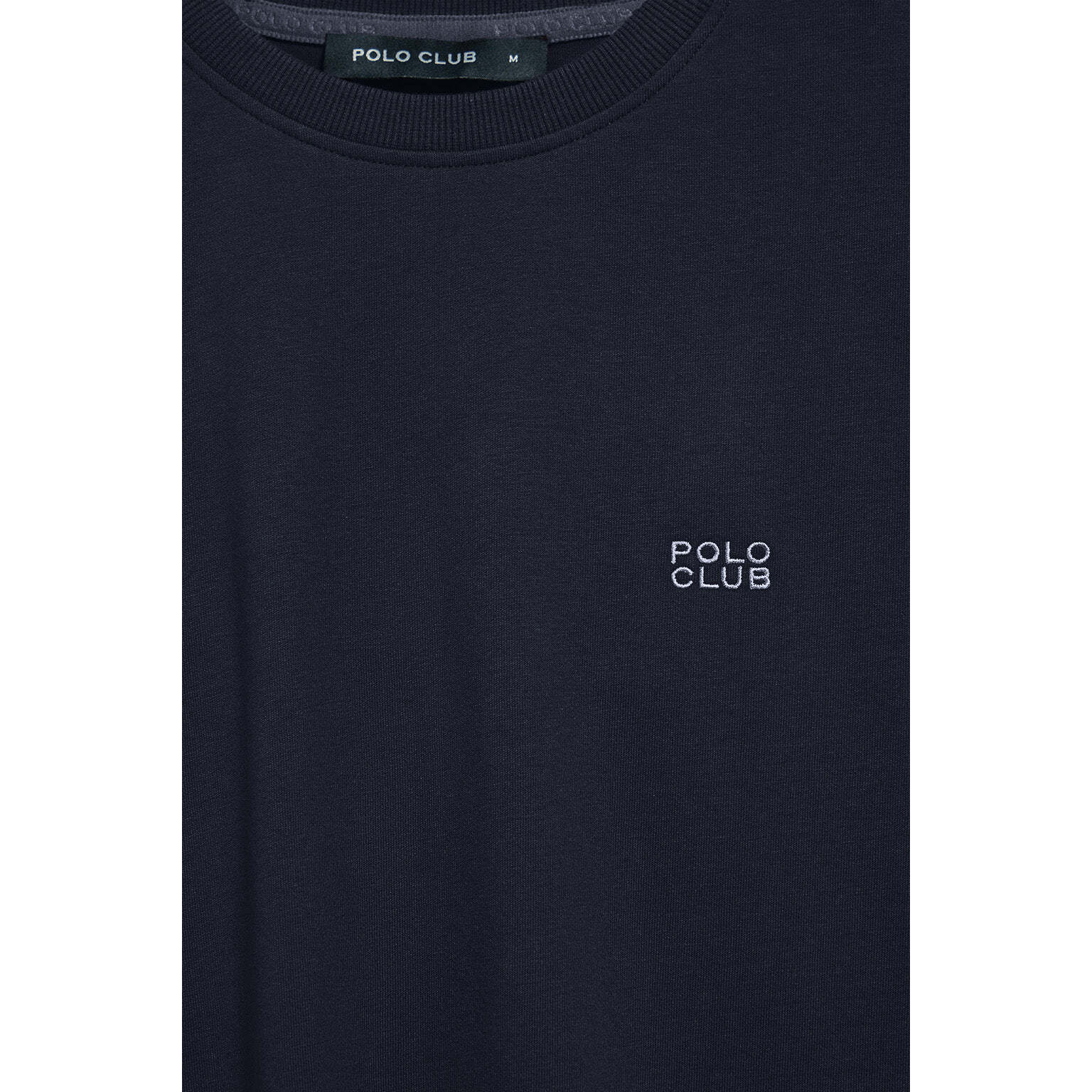 Camiseta azul marino básica de cuello redondo con detalle bordado