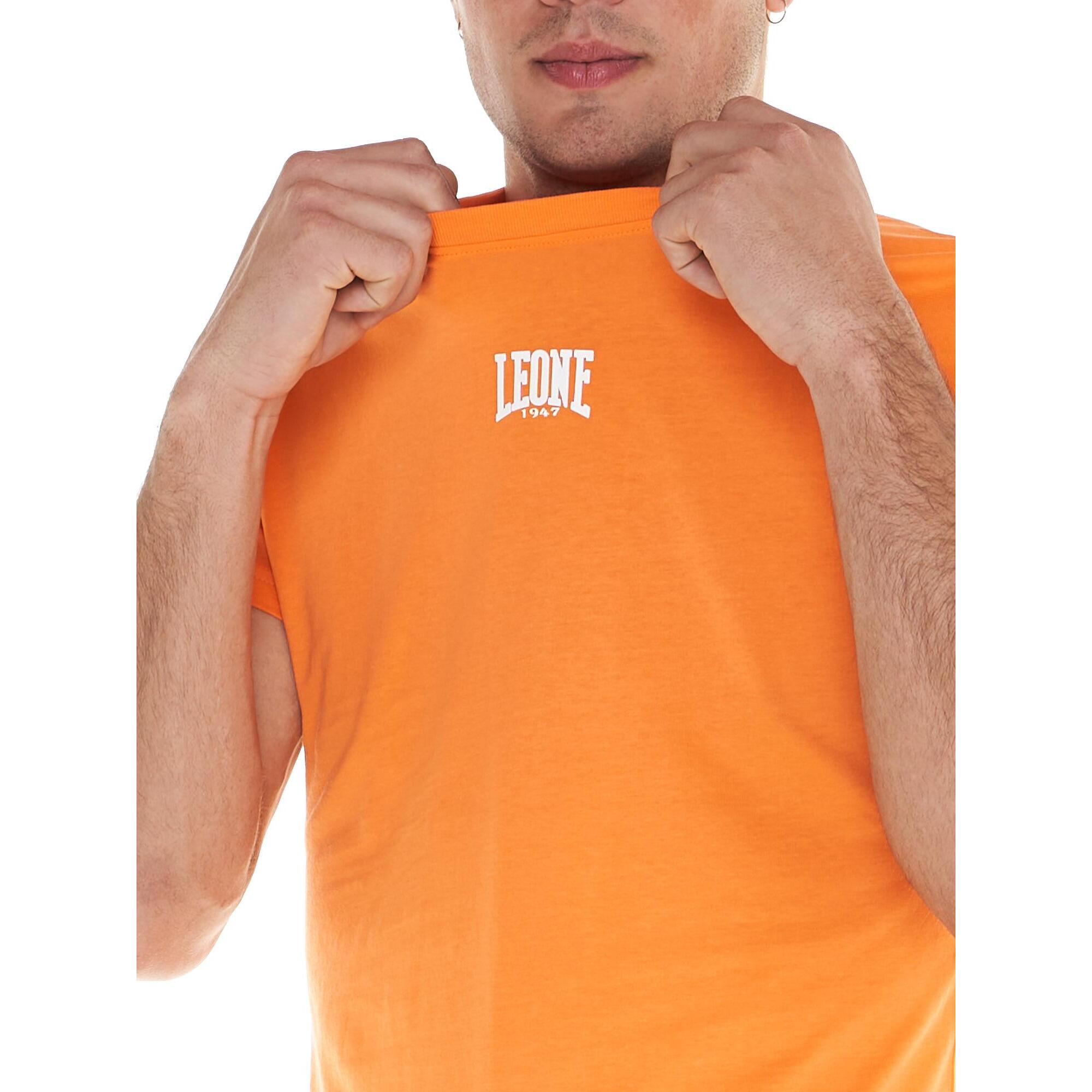 Completo set da uomo composto da t-shirt e pantaloncini Leone Basic