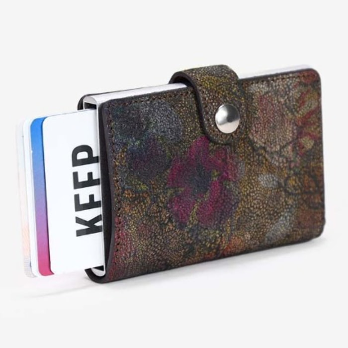 Tarjetero automático kaki piel grabada