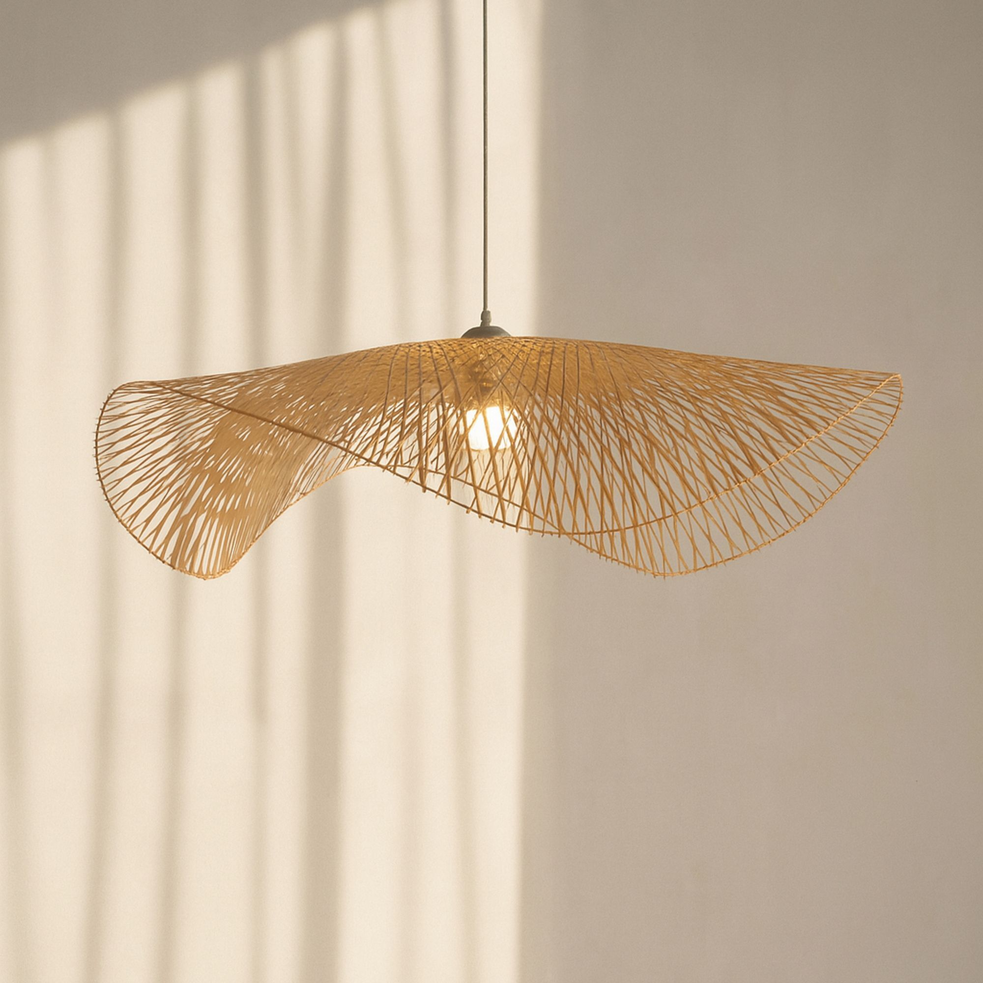 Suspension en bambou tressé 100cm CARAVELLE