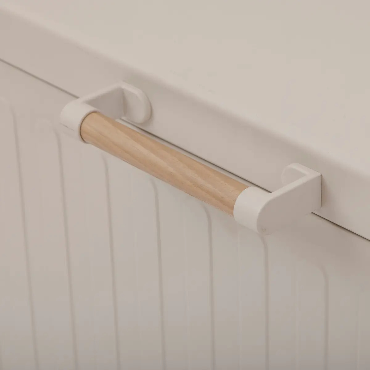 Coffre de rangement "Edenio" argile L 182,2 x 78 x 89,4cm en aluminium