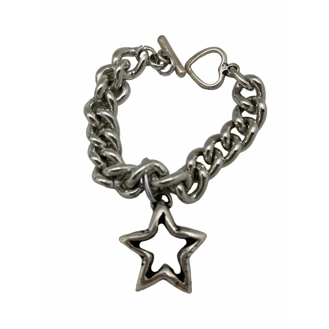 Conjunto de pulsera en forma de estrella y pendientes de hélice chapados en plata de ley.